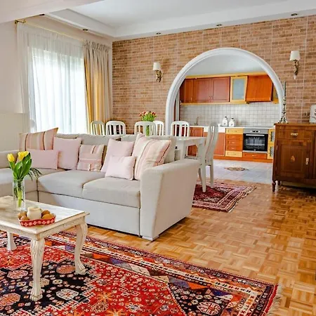 Appartement Unique Hygge Apartment!